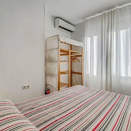 Completo Con Garaje Cerca Del Mar Apartment